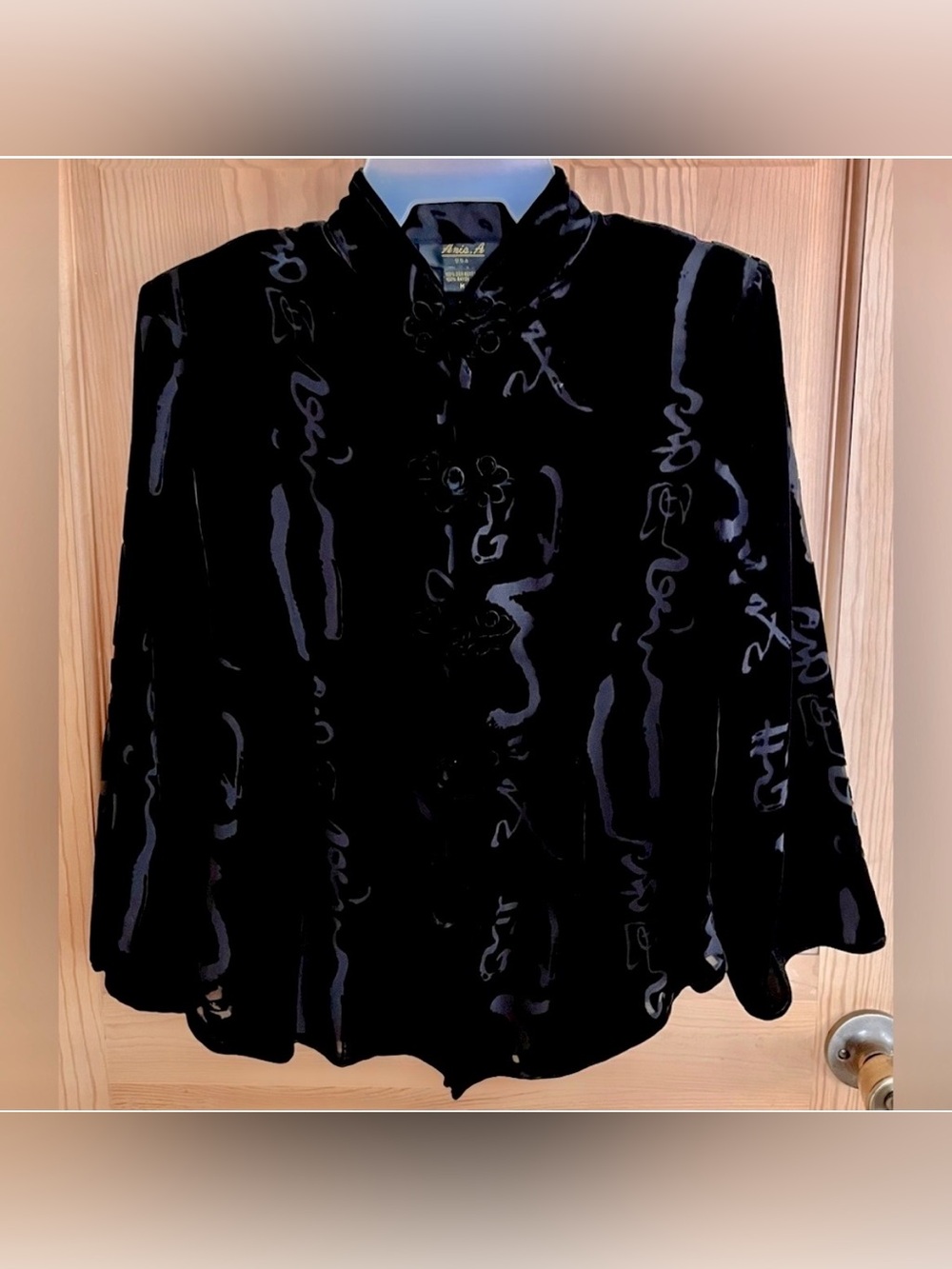 Aris A. Black Velvet Burnout Mandarin Jacket Blouse Asian Calligraphy Vintage M